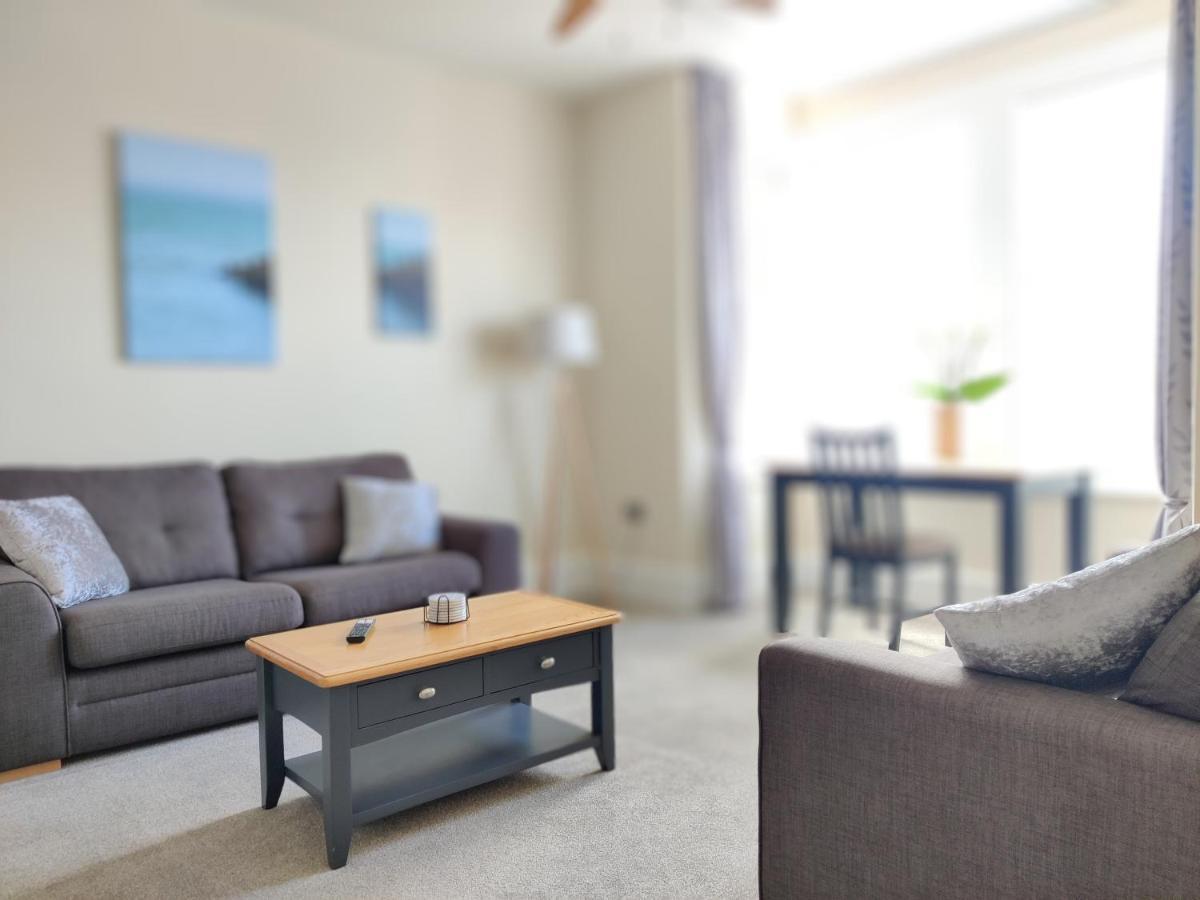 Escape To The Coast In A Luxurious Private Apartment Herne Bay Esterno foto